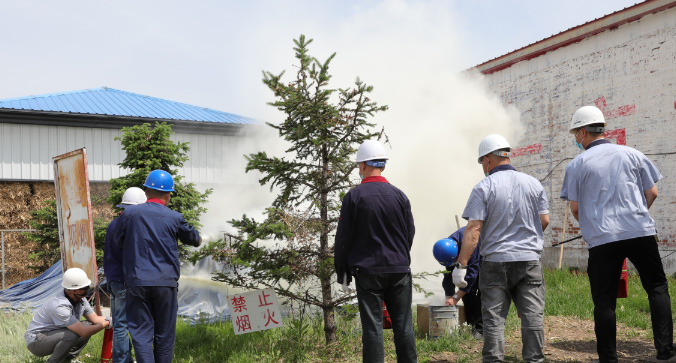 海倫市利民萬佳鍋爐開展政企聯(lián)動安全生產(chǎn)應急演練活動